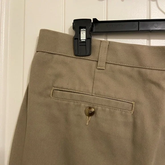 NWOT Van Heusen men’s tan khaki dress pants size 38/32 - Picture 5 of 7